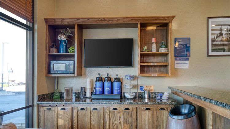 Best Western Foothills Inn Lobby