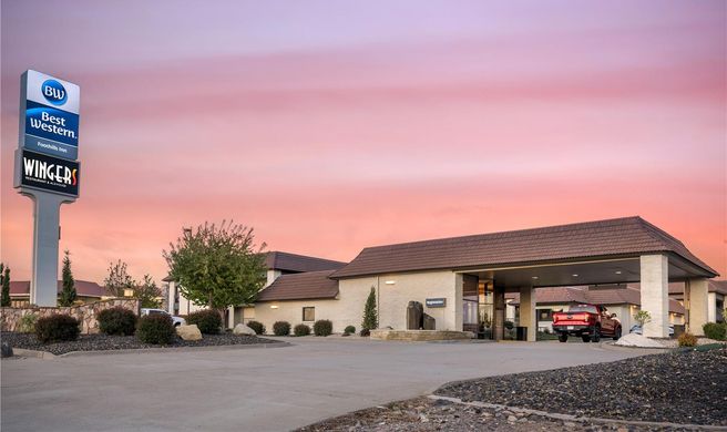 Best Western Foothills Inn Exterior