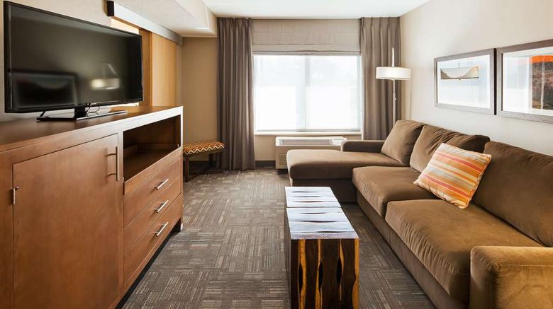 <b>Best Western Plus CottonTree Inn Room</b>. Images powered by <a href="https://iceportal.shijigroup.com/" title="IcePortal" target="_blank">IcePortal</a>.