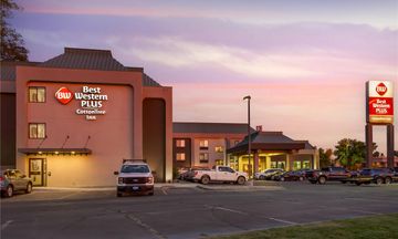 Best Western Plus CottonTree Inn