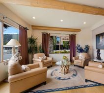 Best Western Plus Kentwood Lodge Lobby