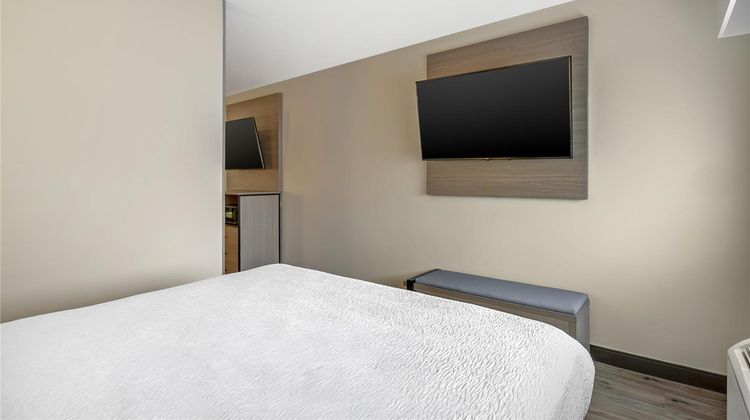 Best Western Plus Meridian Suite