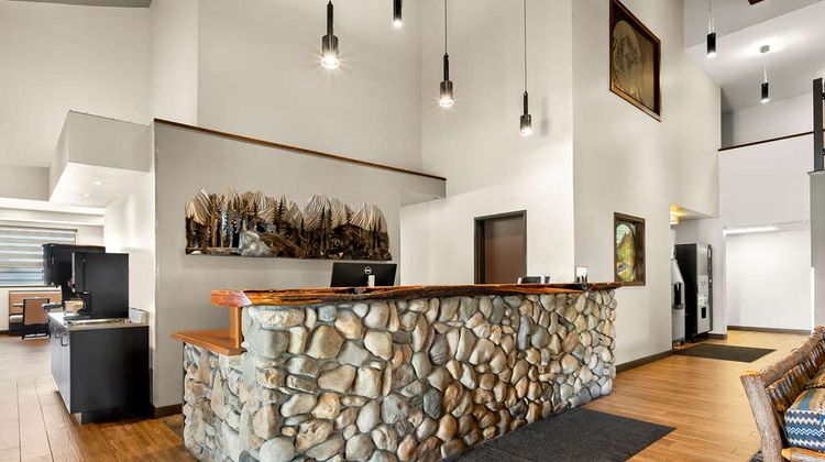 Best Western Sawtooth Inn & Suites Lobby
