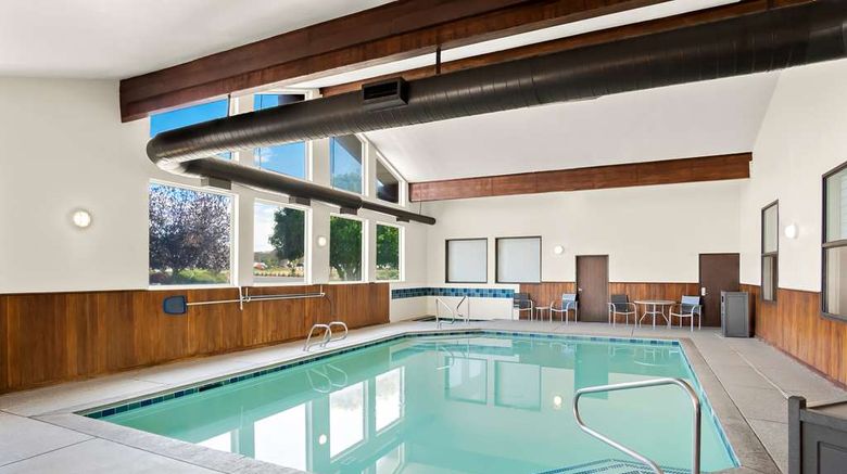 <b>Best Western Sawtooth Inn & Suites Pool</b>. Images powered by <a href="https://iceportal.shijigroup.com/" title="IcePortal" target="_blank">IcePortal</a>.