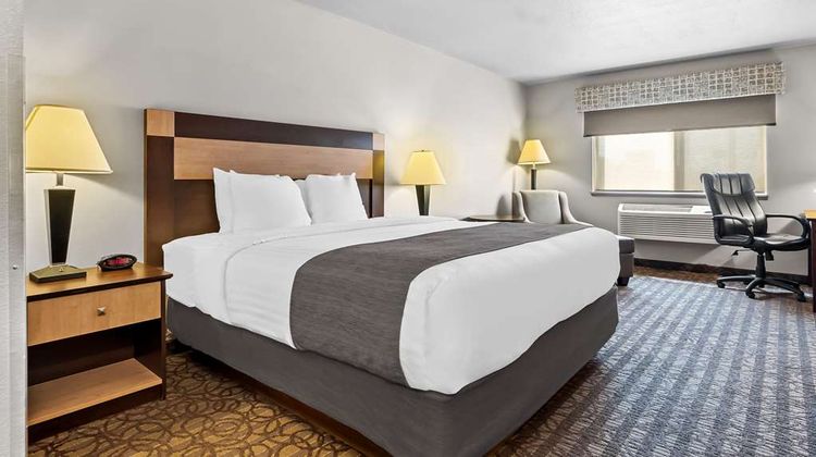 Best Western Sawtooth Inn & Suites Room