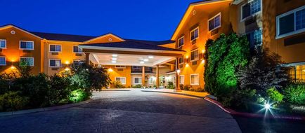 Best Western Plus Caldwell Inn & Suites Exterior
