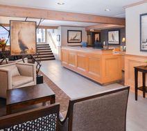 Best Western Edgewater Resort Lobby