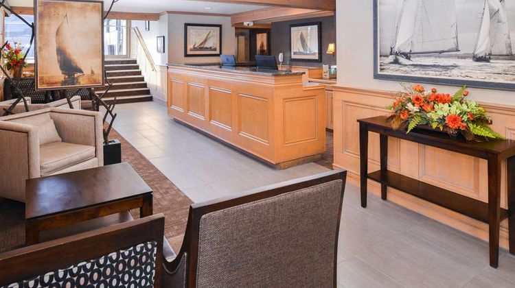 Best Western Edgewater Resort Lobby