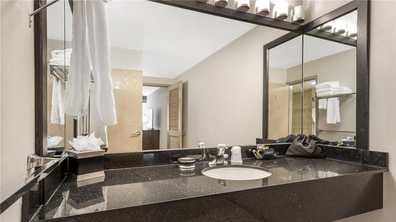 <b>Best Western Plus Coeur d'Alene Inn Suite</b>. Images powered by <a href="https://iceportal.shijigroup.com/" title="IcePortal" target="_blank">IcePortal</a>.
