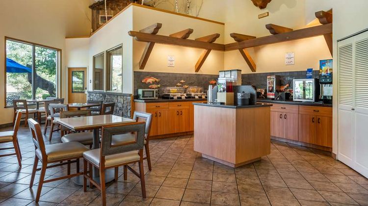 Best Western Lodge at River's Edge Restaurant