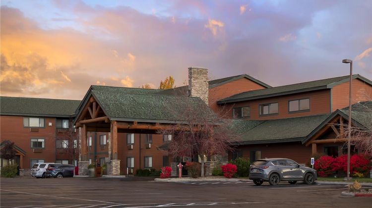 Best Western Plus McCall Lodge & Suites Exterior