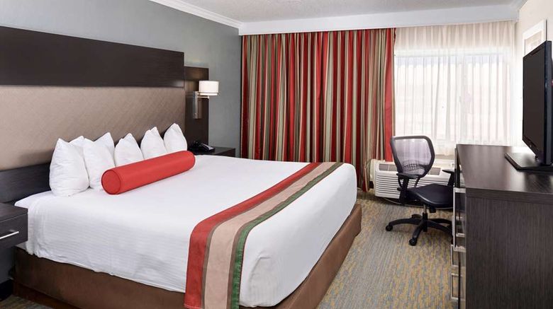 <b>Best Western at O'Hare Room</b>. Images powered by <a href="https://iceportal.shijigroup.com/" title="IcePortal" target="_blank">IcePortal</a>.