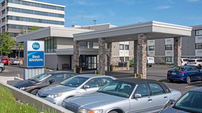 <b>Best Western at O'Hare Exterior</b>. Images powered by <a href="https://iceportal.shijigroup.com/" title="IcePortal" target="_blank">IcePortal</a>.