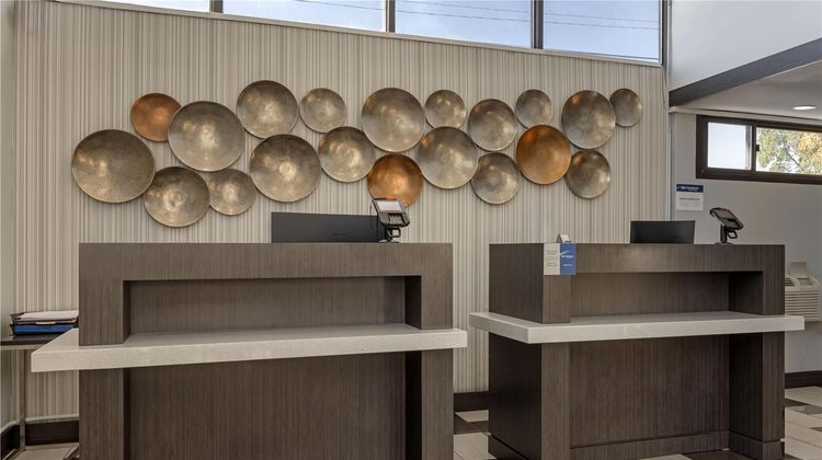 Best Western at O'Hare Lobby