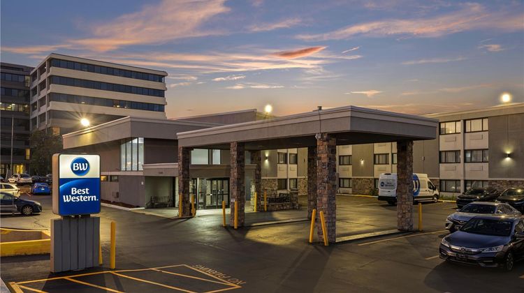 Best Western at O'Hare Exterior