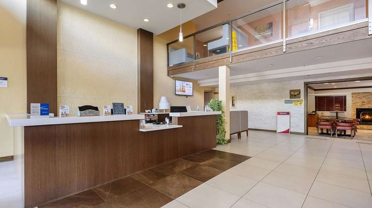 Best Western Plus Oakbrook Inn Room
