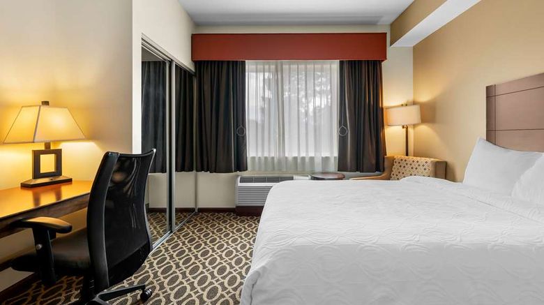 <b>Best Western Paradise Inn Room</b>. Images powered by <a href="https://iceportal.shijigroup.com/" title="IcePortal" target="_blank">IcePortal</a>.