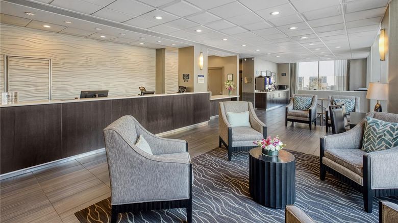 <b>Best Western River North Hotel Lobby</b>. Images powered by <a href="https://iceportal.shijigroup.com/" title="IcePortal" target="_blank">IcePortal</a>.