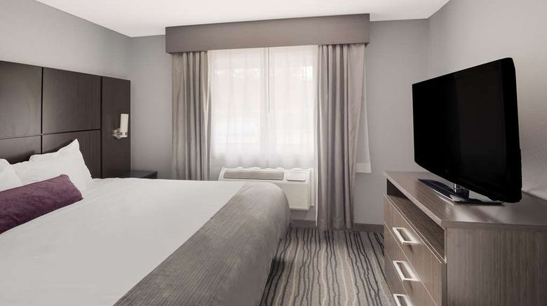 <b>Best Western Riverside Inn Suite</b>. Images powered by <a href="https://iceportal.shijigroup.com/" title="IcePortal" target="_blank">IcePortal</a>.
