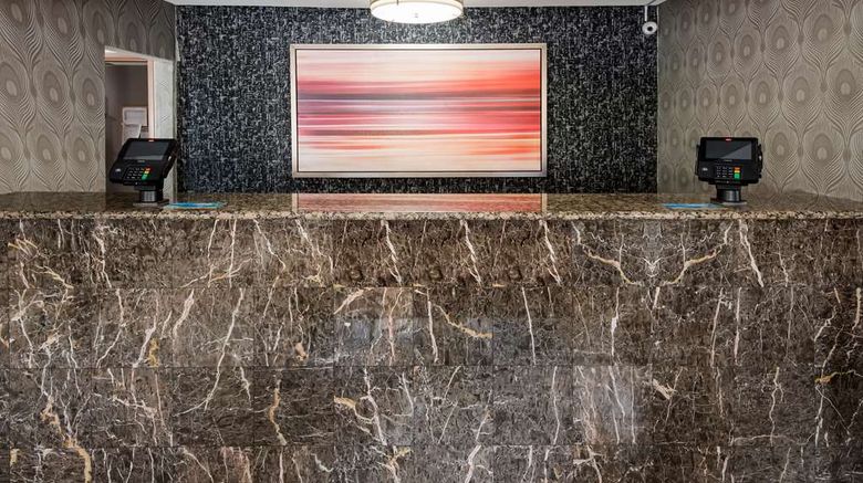 <b>Best Western Riverside Inn Lobby</b>. Images powered by <a href="https://iceportal.shijigroup.com/" title="IcePortal" target="_blank">IcePortal</a>.