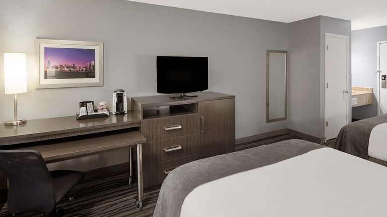 <b>Best Western Riverside Inn Room</b>. Images powered by <a href="https://iceportal.shijigroup.com/" title="IcePortal" target="_blank">IcePortal</a>.