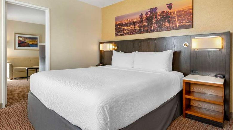 <b>Best Western Royal Palace Inn & Suites Room</b>. Images powered by <a href="https://iceportal.shijigroup.com/" title="IcePortal" target="_blank">IcePortal</a>.
