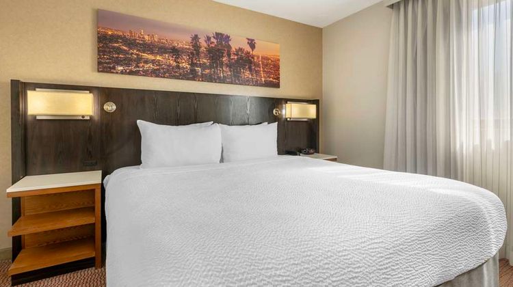 Best Western Royal Palace Inn & Suites Suite