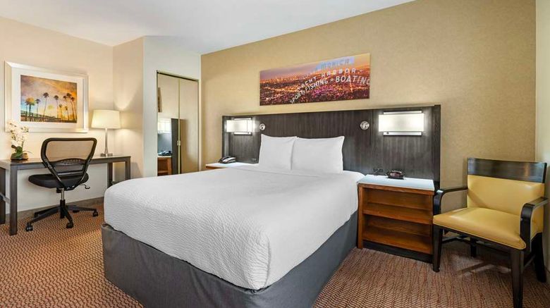 <b>Best Western Royal Palace Inn & Suites Room</b>. Images powered by <a href="https://iceportal.shijigroup.com/" title="IcePortal" target="_blank">IcePortal</a>.