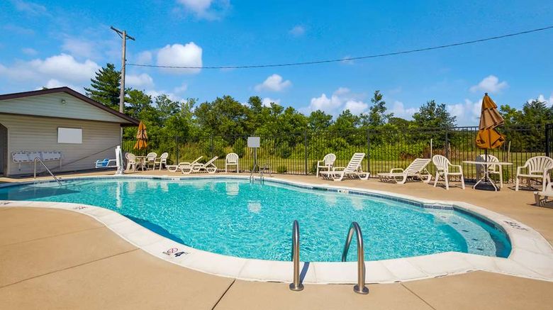 <b>Best Western U. S. Inn Pool</b>. Images powered by <a href="https://iceportal.shijigroup.com/" title="IcePortal" target="_blank">IcePortal</a>.