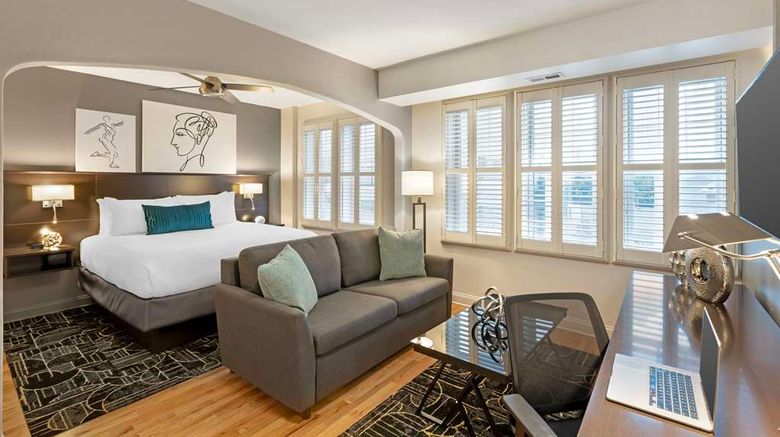 <b>Best Western Plus Hawthorne Terrace Suite</b>. Images powered by <a href="https://iceportal.shijigroup.com/" title="IcePortal" target="_blank">IcePortal</a>.