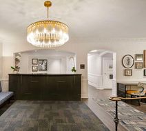 Best Western Plus Hawthorne Terrace Lobby