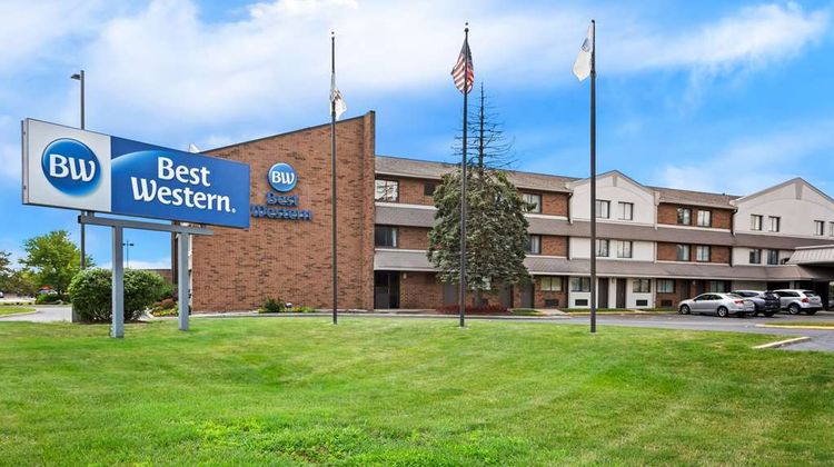Best Western Naperville Inn Exterior