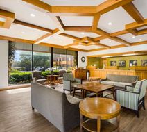 Best Western Prairie Inn & Conf Ctr Lobby