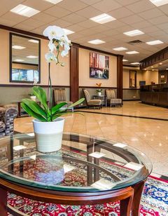 Best Western Plus Chicago Hillside