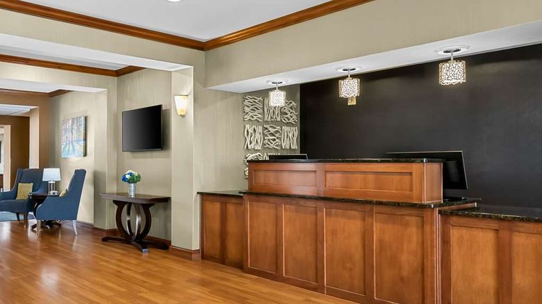 <b>Best Western Legacy Inn & Suites Lobby</b>. Images powered by <a href="https://iceportal.shijigroup.com/" title="IcePortal" target="_blank">IcePortal</a>.