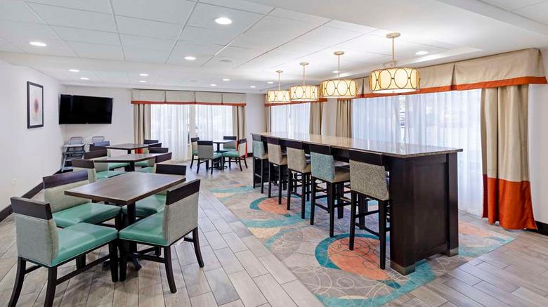 <b>Best Western Plus Countryside Restaurant</b>. Images powered by <a href="https://iceportal.shijigroup.com/" title="IcePortal" target="_blank">IcePortal</a>.