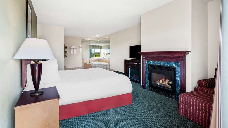 <b>Best Western Annawan Inn Suite</b>. Images powered by <a href="https://iceportal.shijigroup.com/" title="IcePortal" target="_blank">IcePortal</a>.
