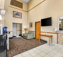 Best Western Oglesby Inn Lobby