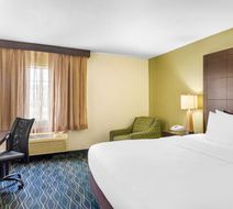 Best Western Oglesby Inn Room