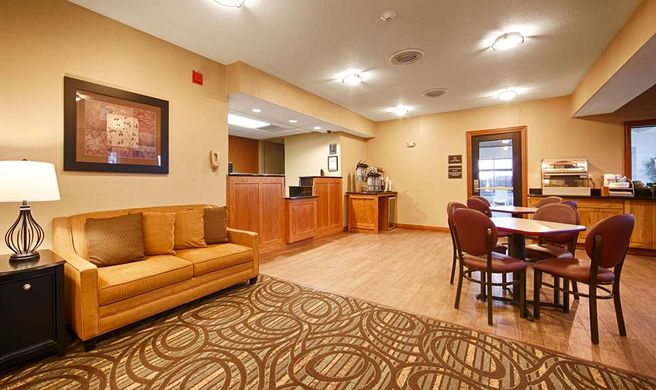 Best Western Pontiac Inn Lobby