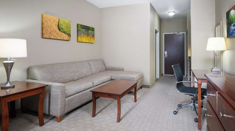 Best Western Plus Green Mill Htl/Suites Room