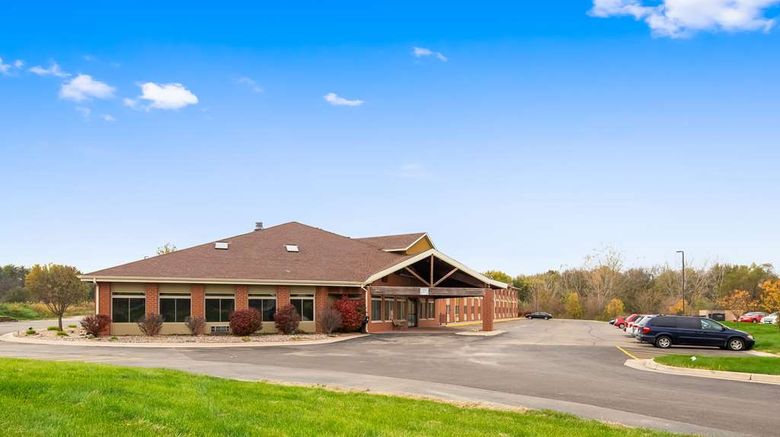 Best Western Geneseo Inn Exterior. Images powered by <a href="https://iceportal.shijigroup.com" target="_blank" rel="noopener">Ice Portal</a>.