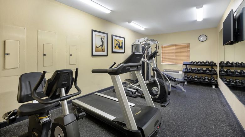 <b>Best Western Geneseo Inn Health</b>. Images powered by <a href="https://iceportal.shijigroup.com/" title="IcePortal" target="_blank">IcePortal</a>.