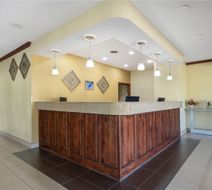 Best Western Geneseo Inn Lobby
