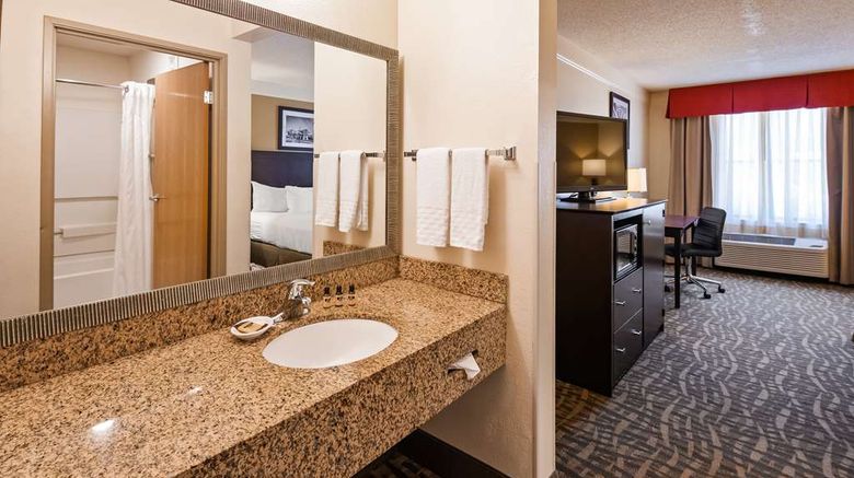 <b>Best Western Plus Peoria Room</b>. Images powered by <a href="https://iceportal.shijigroup.com/" title="IcePortal" target="_blank">IcePortal</a>.