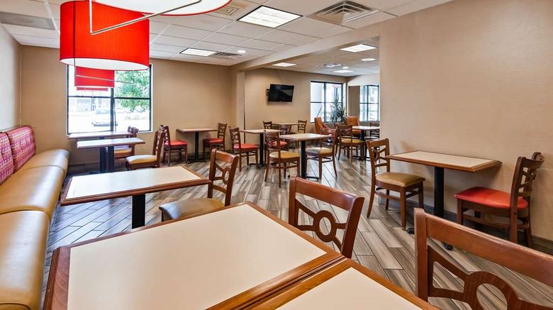 <b>Best Western Plus Peoria Restaurant</b>. Images powered by <a href="https://iceportal.shijigroup.com/" title="IcePortal" target="_blank">IcePortal</a>.