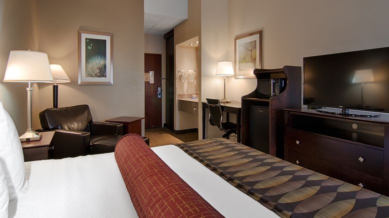 <b>Best Western Plus O'Hare South Room</b>. Images powered by <a href="https://iceportal.shijigroup.com/" title="IcePortal" target="_blank">IcePortal</a>.