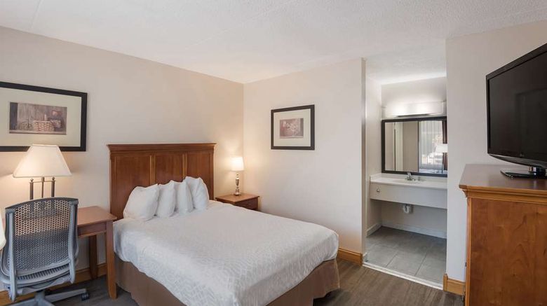 <b>Best Western Inn Room</b>. Images powered by <a href="https://iceportal.shijigroup.com/" title="IcePortal" target="_blank">IcePortal</a>.