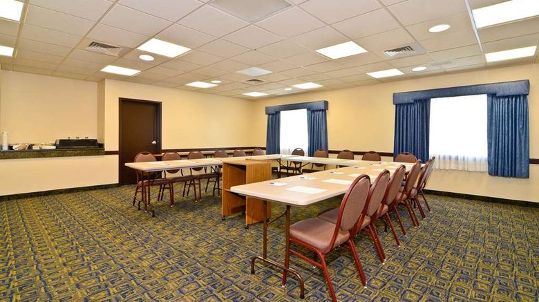 <b>Best Western Plus Gas City Meeting</b>. Images powered by <a href="https://iceportal.shijigroup.com/" title="IcePortal" target="_blank">IcePortal</a>.