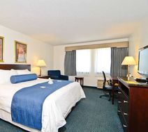 Best Western Plus Gas City Room